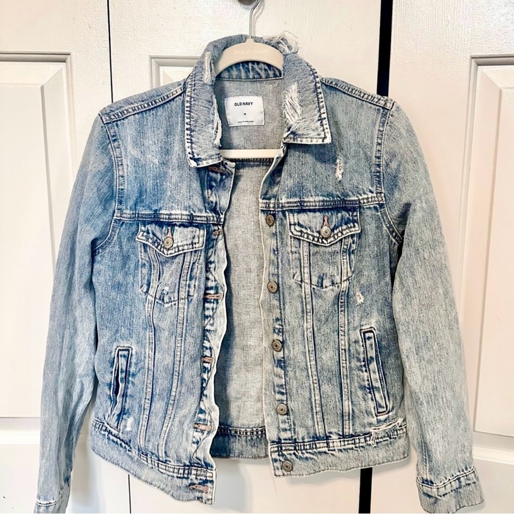 Old Navy Distressed Denim Jacket | Women’s M